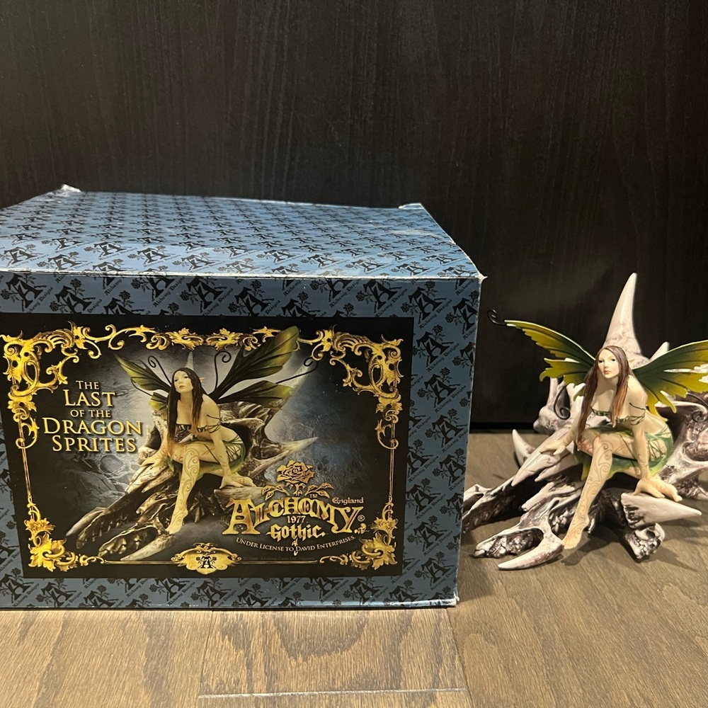 Alchemy Gothic Last of the Dragon Sprites Figurine Home Decor Collectible